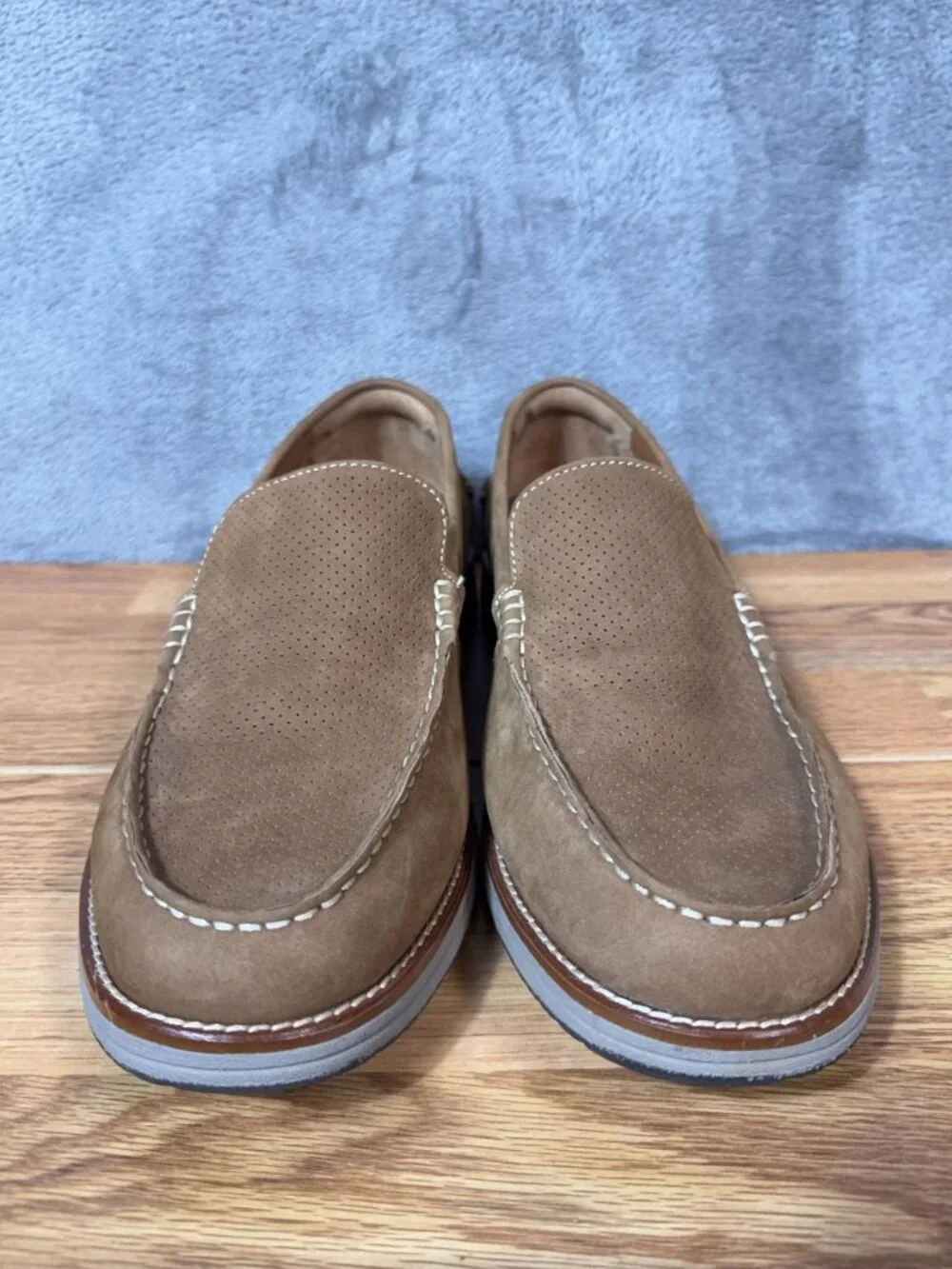 Johnston & Murphy Upton Perfed Venetian Loafer Men's 12M Snuff Nubuck Slip On